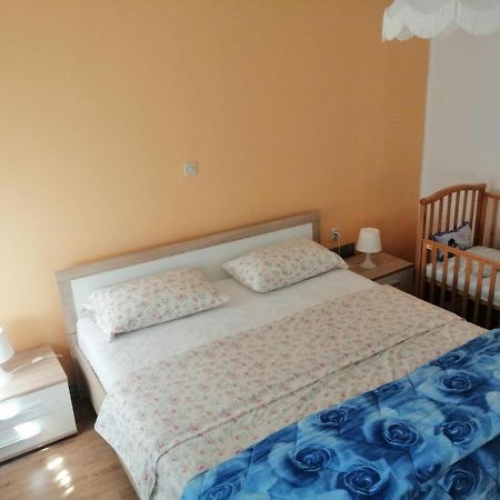 Apartma 2000 โทลมิน ภายนอก รูปภาพ